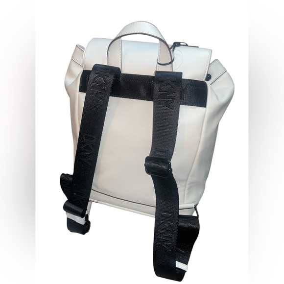 DKNY DAMIAN Drawstring snap closure BACKPACK in Pearl/Off white🔥 NWT - Picture 7 of 12